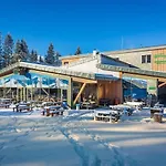 Strachan Family Jasna Hotel 3*