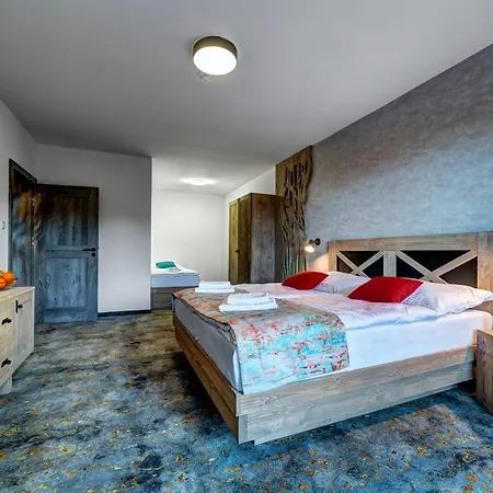 Strachan Family Jasna Hotel Dolina Demianowska