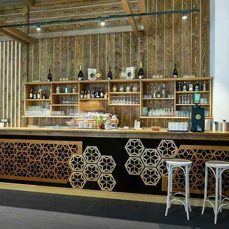 Strachan Family Jasna 3*