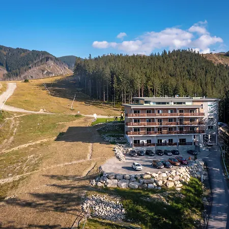 Strachan Family Jasna Hotel